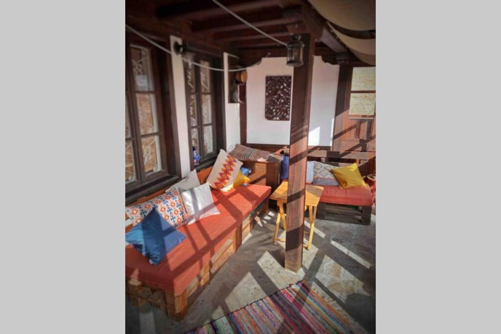 The Secret Lodge- New With Private Garage, Entire House Appartamento *